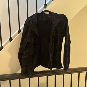 Grey lululemon rain jacket size 8-10